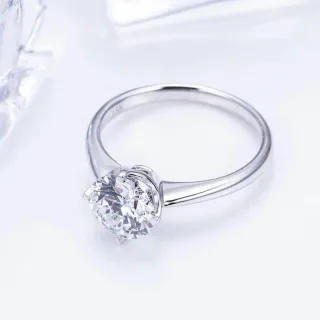 The Maristela RING by Chantal Vaulet