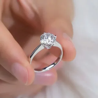 The Maristela RING by Chantal Vaulet