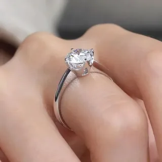 The Maristela RING by Chantal Vaulet