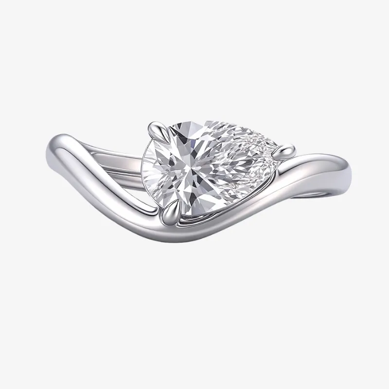 Pear engagement rings