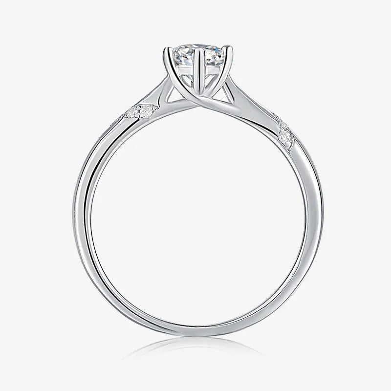 The Alencia Moissanite Twist Ring - Chantal Vaulet