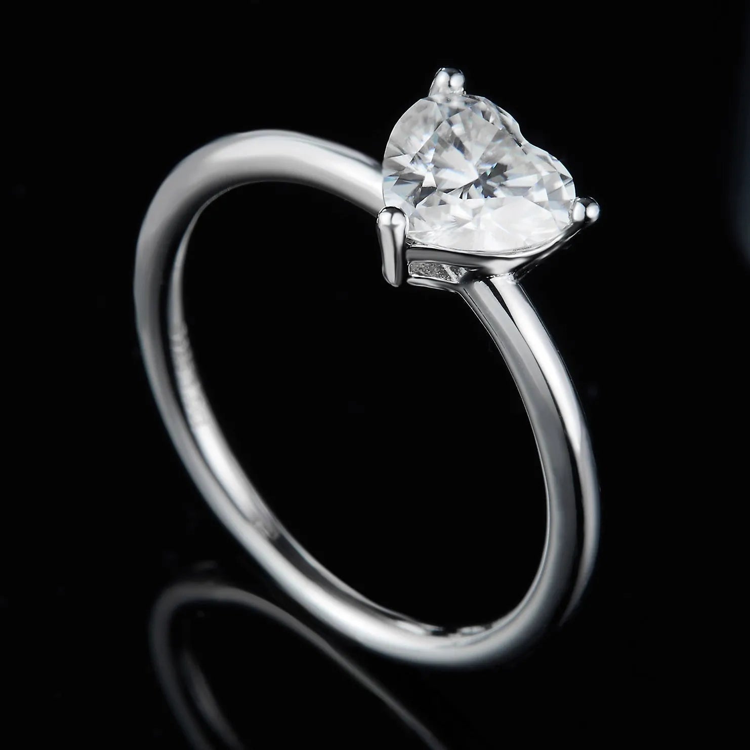The Amore – Moissanite Heart Solitaire Ring - Chantal Vaulet