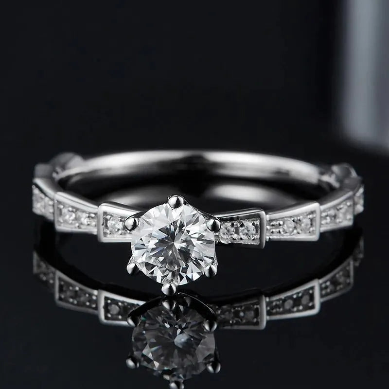 The Arcelia Moissanite Geometric Ring - Chantal Vaulet