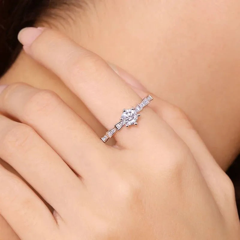 The Arcelia Moissanite Geometric Ring - Chantal Vaulet