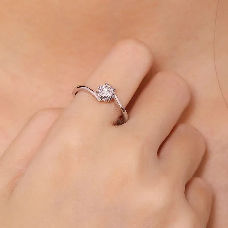The Asteria 0.5CT Round-Cut Moissanite Ring - Chantal Vaulet