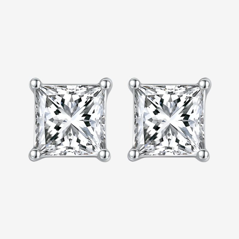 Shop The Astraea Princess-Cut today at Chantal Vaulet. Discover stunning jewelry collections, crafted for style and brilliance.