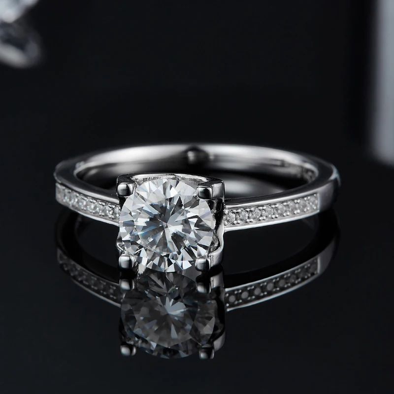 The Aurelle – 1.0CT Moissanite Ring - Chantal Vaulet