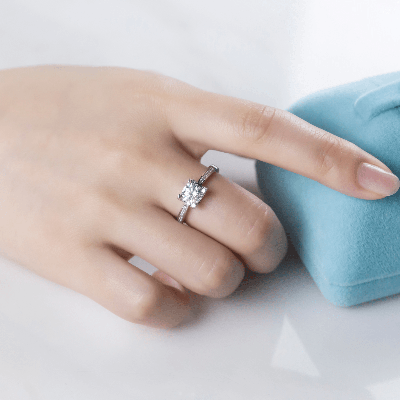 The Aurelle – 1.0CT Moissanite Ring - Chantal Vaulet
