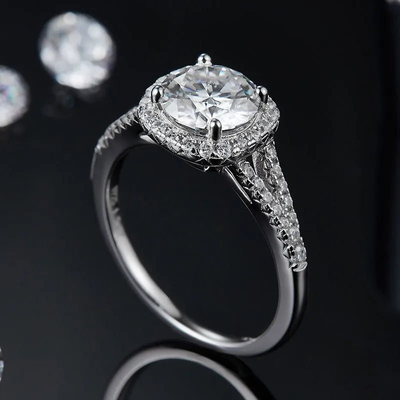 The Auretta – Moissanite Halo Split-Shank Ring 1.5CT - Chantal Vaulet
