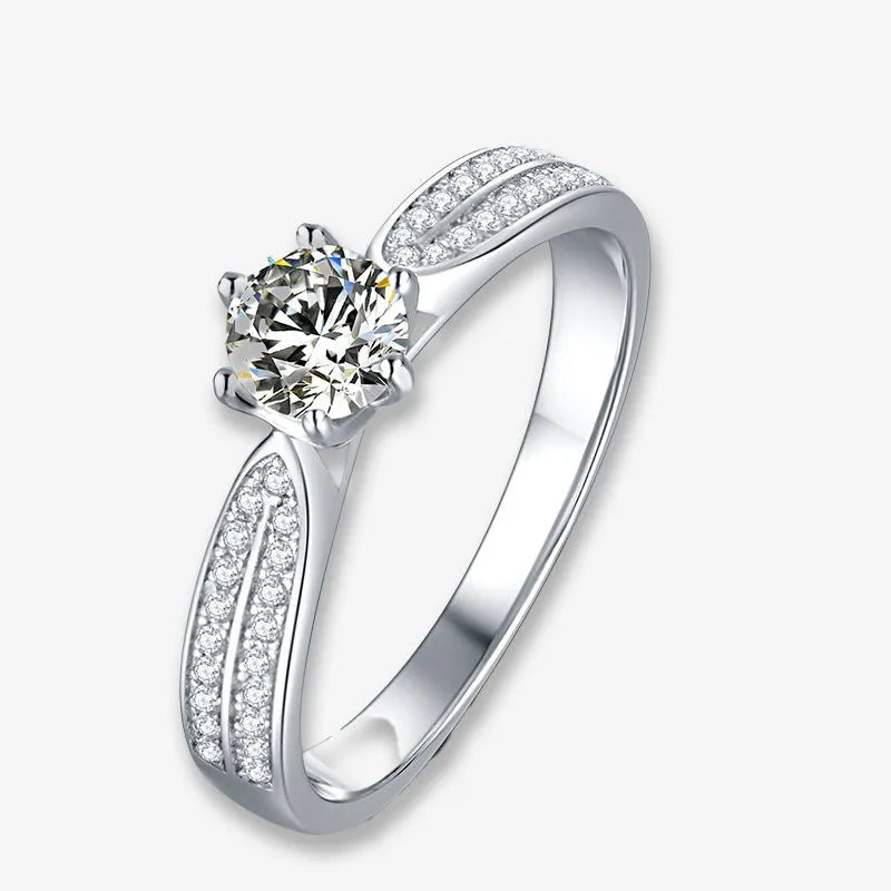 The Avalora Moissanite Split Band Ring - Chantal Vaulet