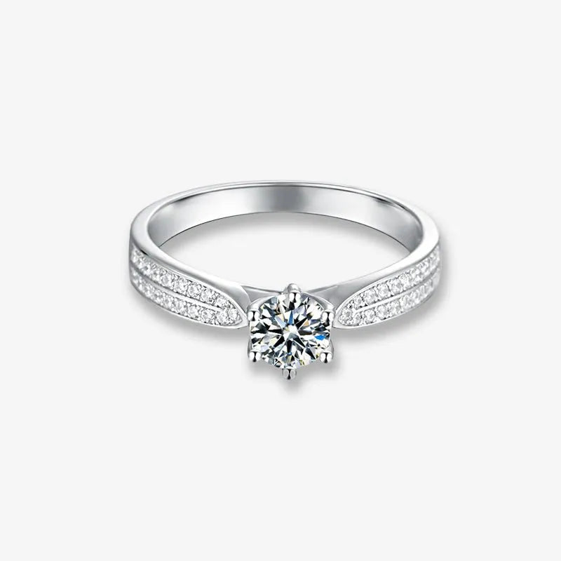The Avalora Moissanite Split Band Ring - Chantal Vaulet