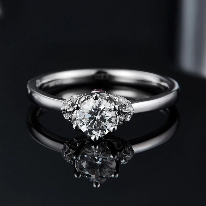 The Avarielle Moissanite Crown Ring - Chantal Vaulet