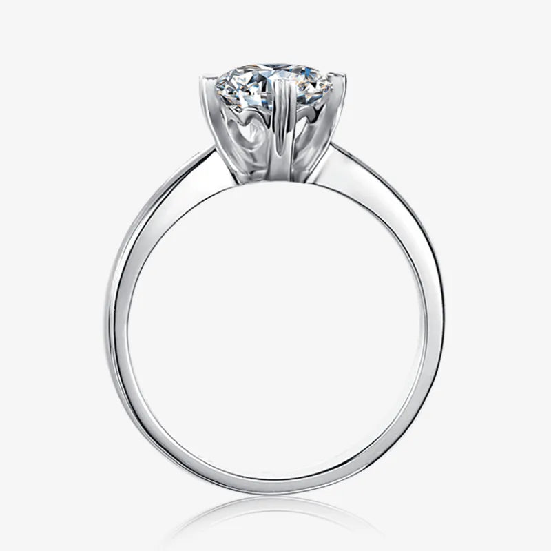 The Avelora 1.0 CT Round-Cut Moissanite Ring - Chantal Vaulet