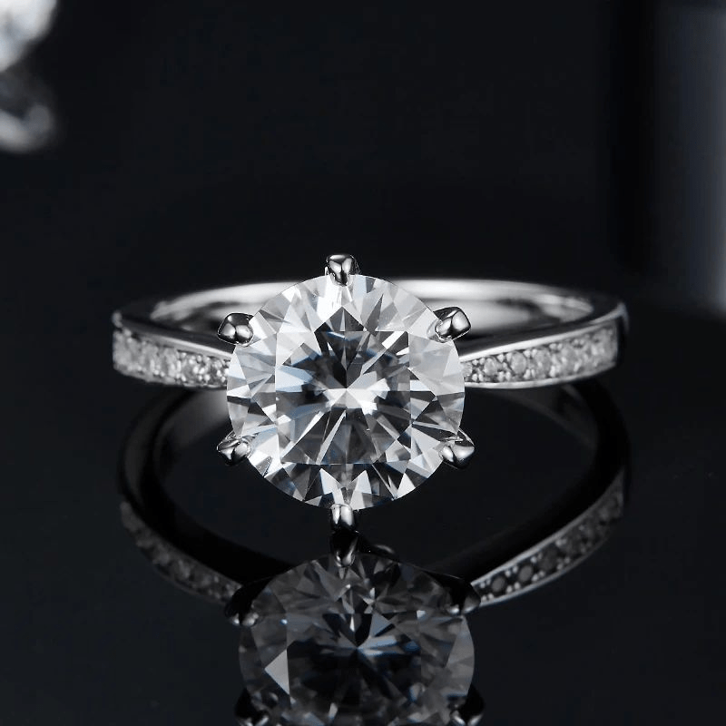 The Calvienne Round-Cut Moissanite Ring - 1.5CT, 2.0CT or 3.0CT - Chantal Vaulet