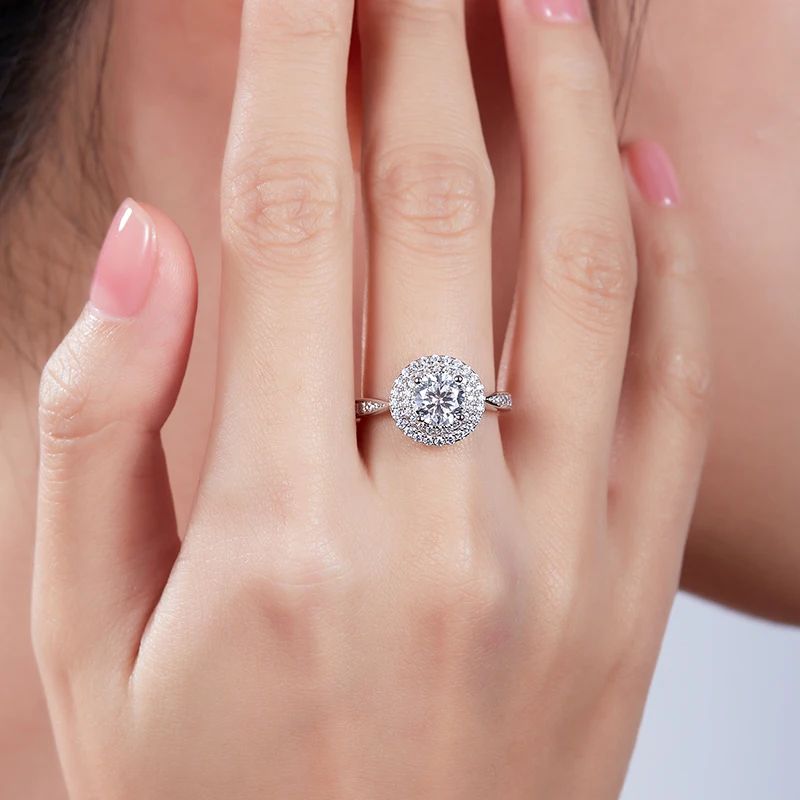 Shop The Camilia Round-Cut Moissanite Halo Ring today at Chantal Vaulet. Discover stunning jewelry collections, crafted for style and brilliance.