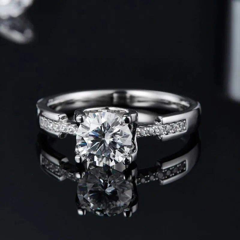 The Celestara – 1.0CT Moissanite Brilliance - Chantal Vaulet