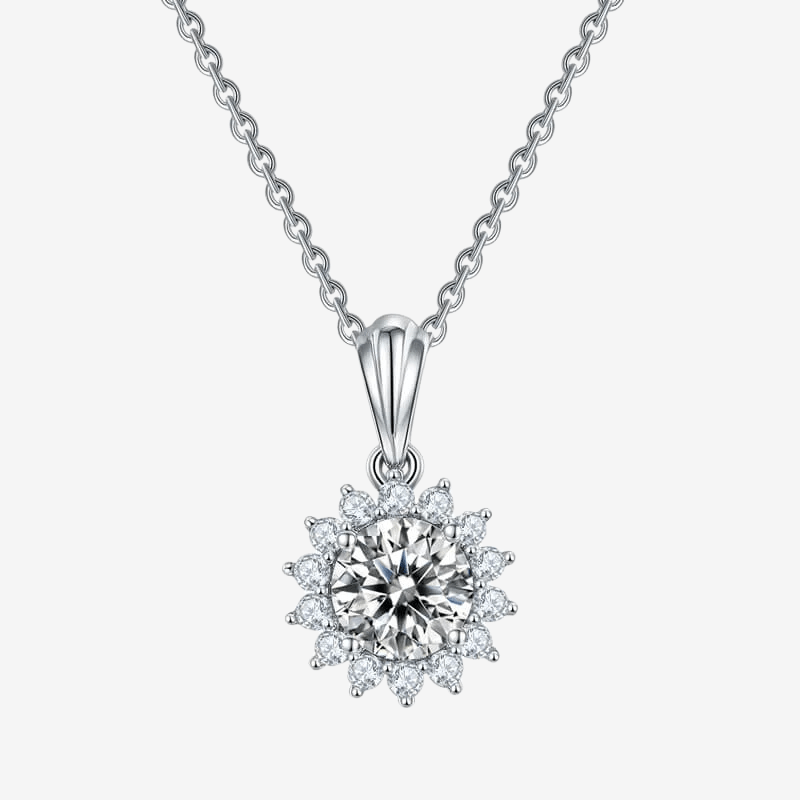 Shop The Clarielle Moissanite Sunburst Necklace today at Chantal Vaulet. Discover stunning jewelry collections, crafted for style and brilliance.