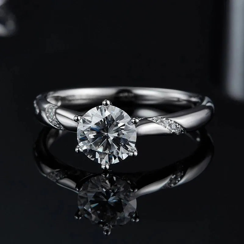 The Evanna - Moissanite Solitaire Ring 1.0ct - Chantal Vaulet