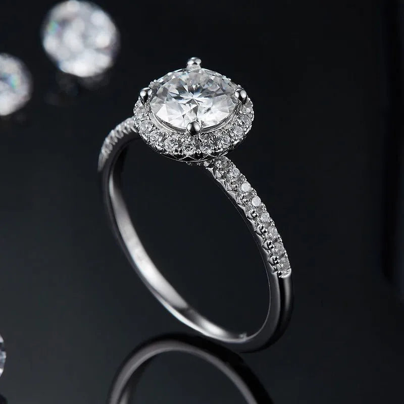 The Evelora Moissanite Halo Ring - Chantal Vaulet