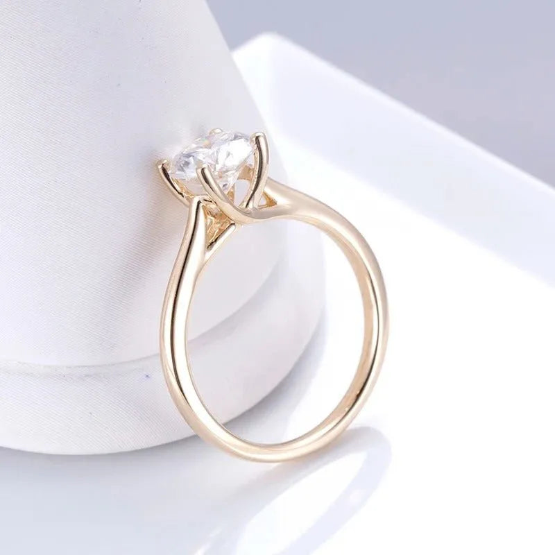 The Everly 1CT Round-Cut Moissanite or Lab Diamond Engagement Ring - Chantal Vaulet