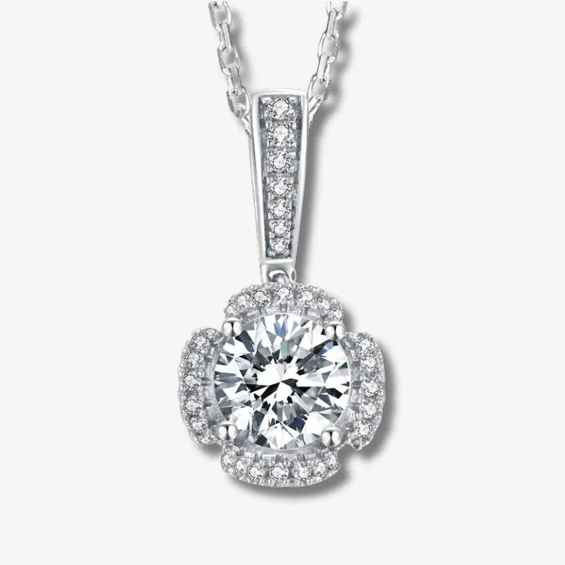The Florianne Moissanite Clover Halo Necklace - Chantal Vaulet