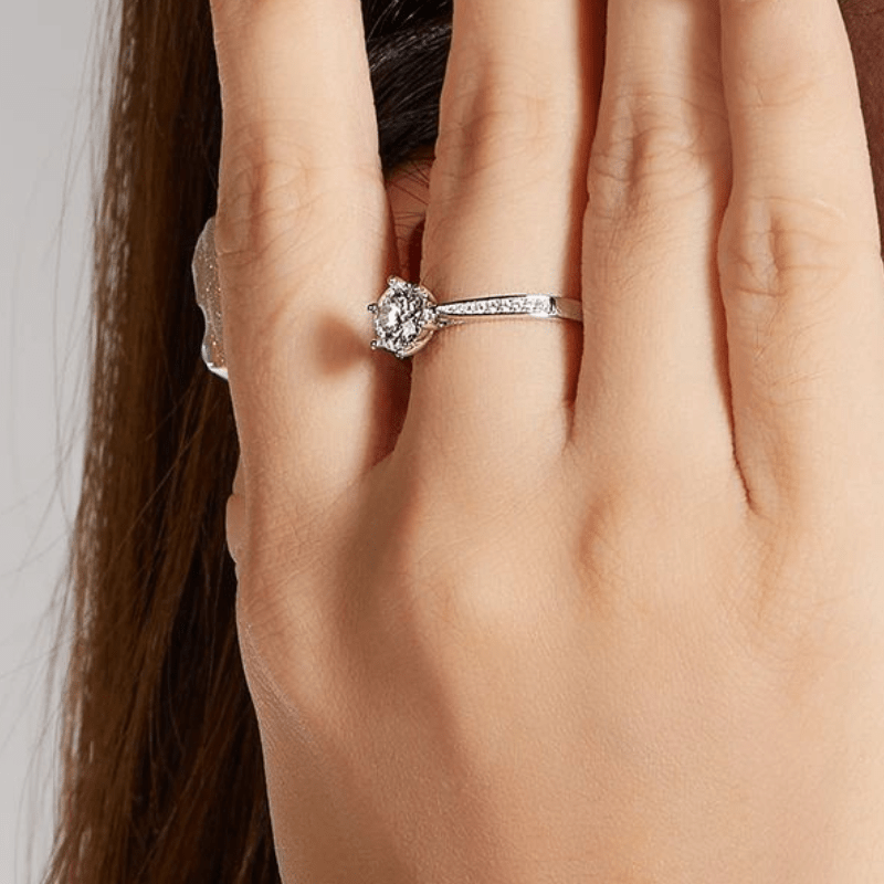 The Isalyn 1CT Round-Cut Moissanite Ring - Chantal Vaulet