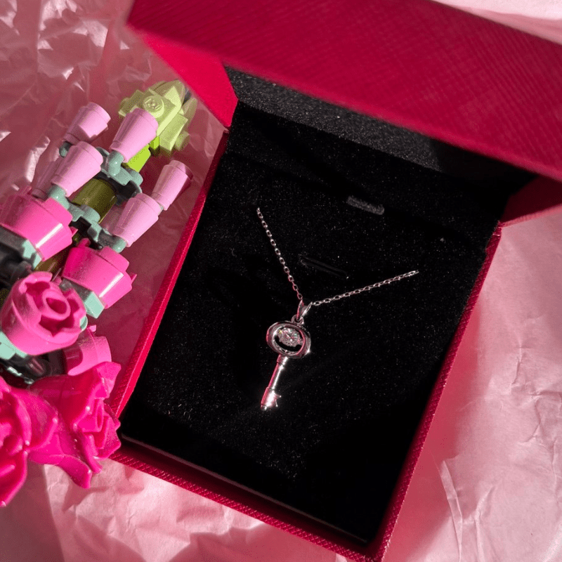 Shop The Keylara Moissanite Dancing Key Necklace today at Chantal Vaulet. Discover stunning jewelry collections, crafted for style and brilliance.