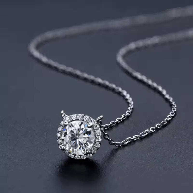 The Lioranne Moissanite Halo Necklace - Chantal Vaulet