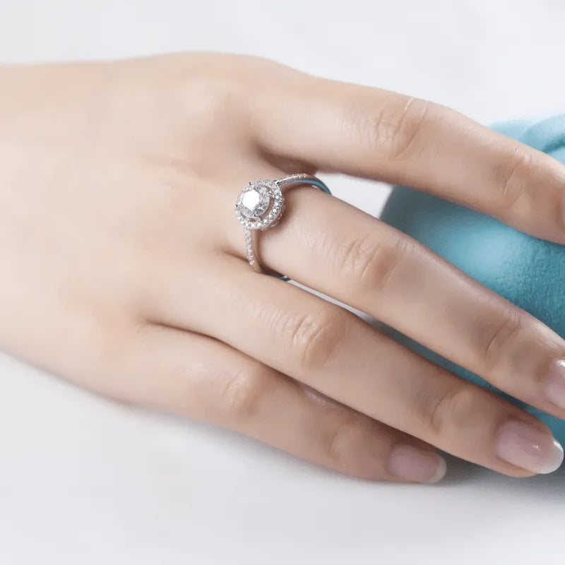 The Liravine Moissanite Halo Ring - Chantal Vaulet