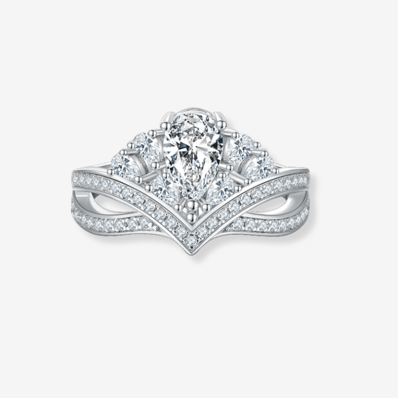 The Lorellia Moissanite Crown Ring - Chantal Vaulet