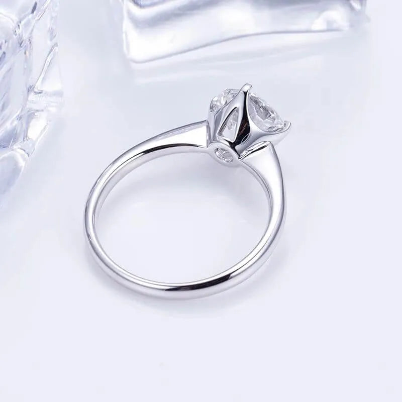 1.5 CT Round-Cut Moissanite or Lab Diamond Ring – The Maristela - Chantal Vaulet