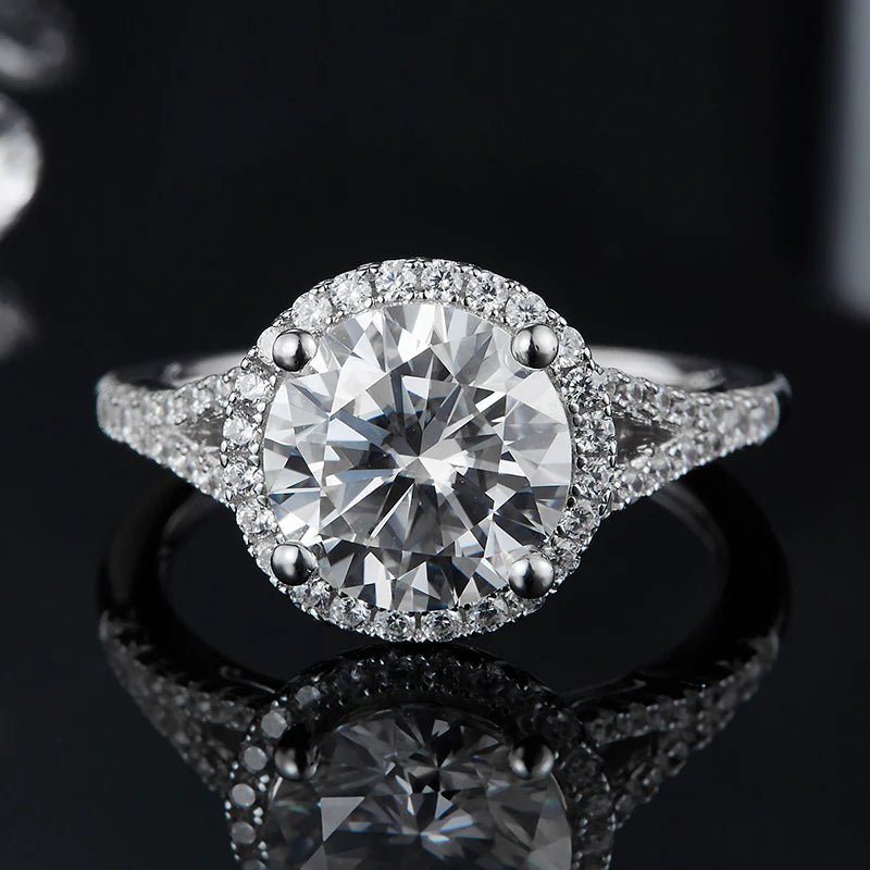 Shop The Miralys Round Moissanite Ring (1.5CT, 2CT, 3CT) today at Chantal Vaulet. Discover stunning jewelry collections, crafted for style and brilliance.