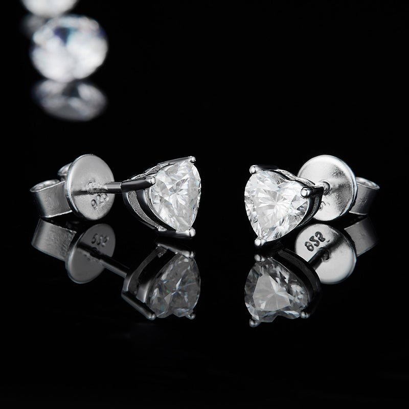Shop The Rhea Heart-Cut Moissanite Earrings today at Chantal Vaulet. Discover stunning jewelry collections, crafted for style and brilliance.