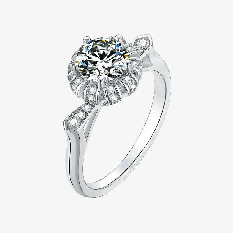 The Selmara 1CT Round-Cut Moissanite Ring - Chantal Vaulet