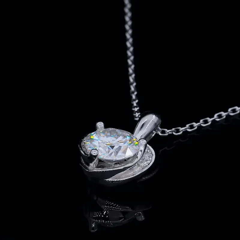 The Serenise Moissanite Heart Accent Necklace - Chantal Vaulet