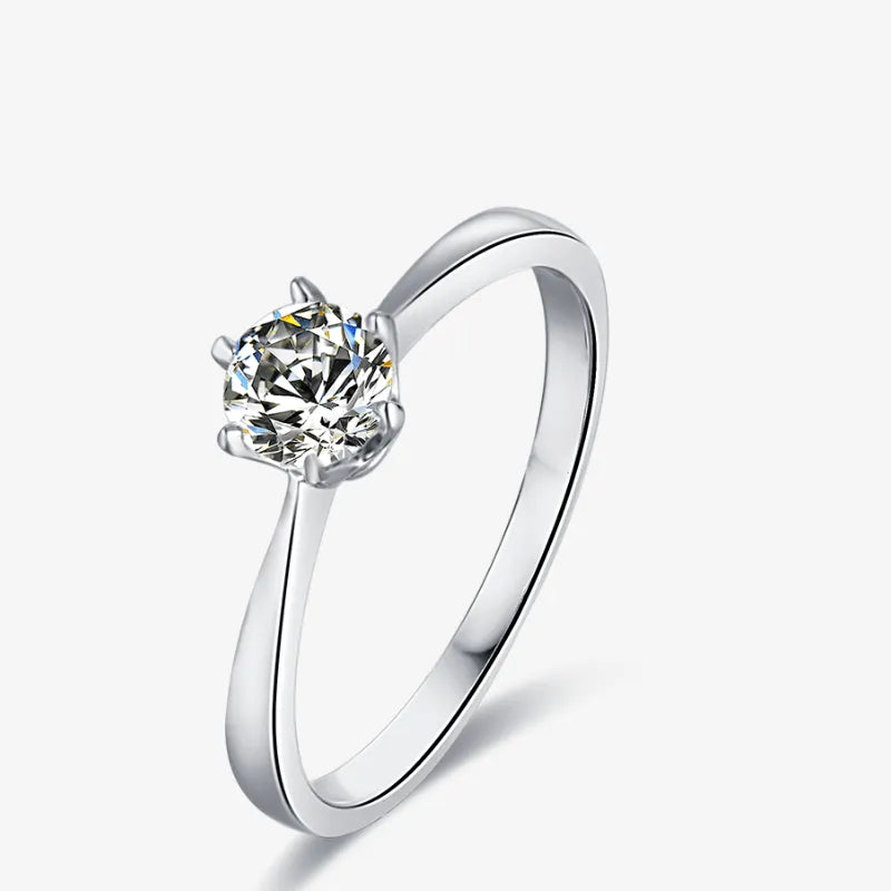 The Solaria – Moissanite Solitaire Ring 0.5CT - Chantal Vaulet