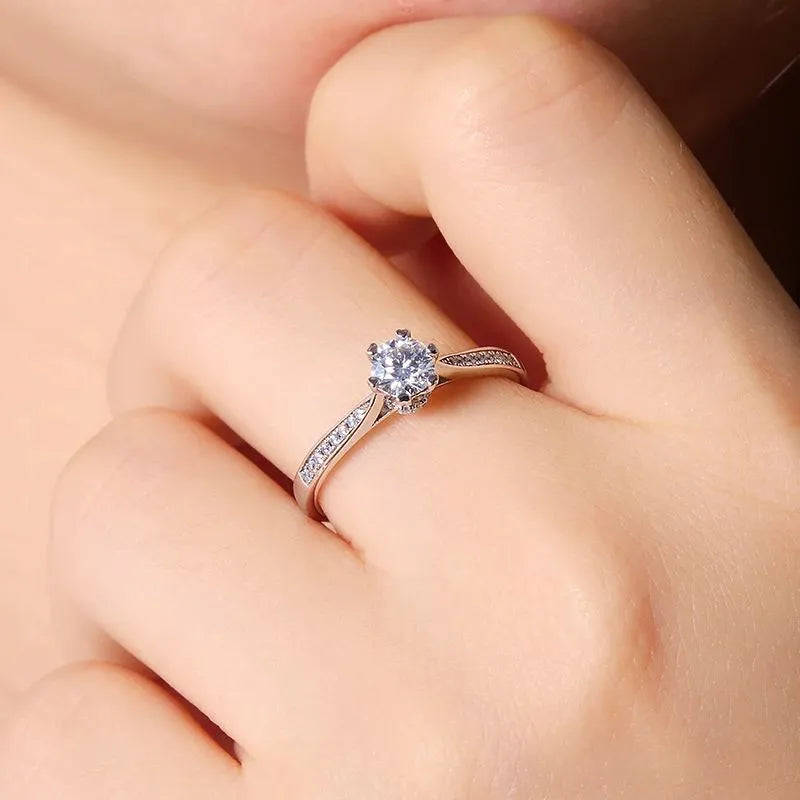 The Sylvara – Moissanite Pavé Elegance 0.5CT - Chantal Vaulet