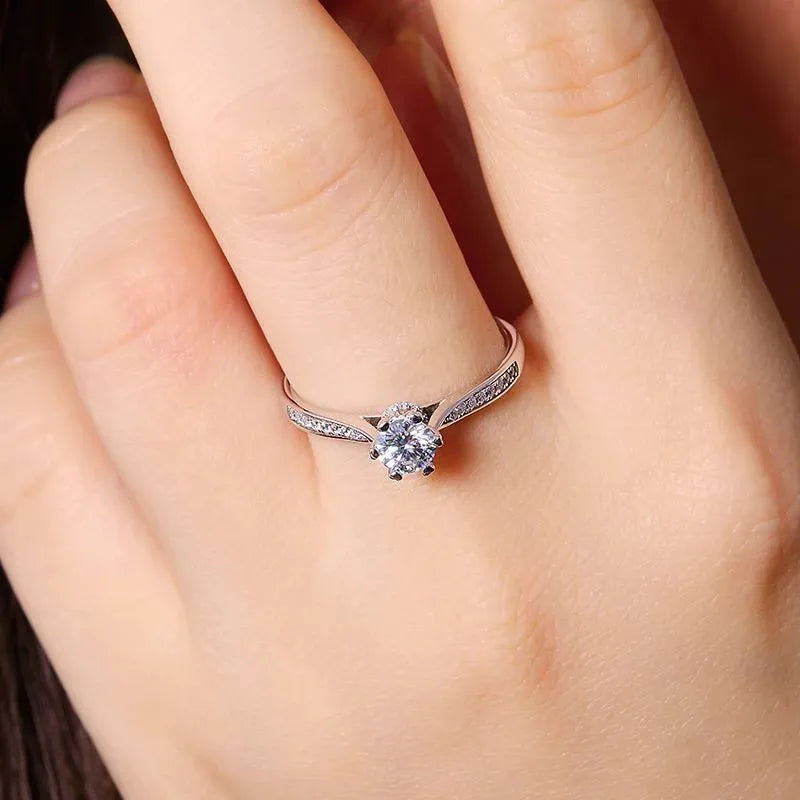 The Sylvara – Moissanite Pavé Elegance 0.5CT - Chantal Vaulet