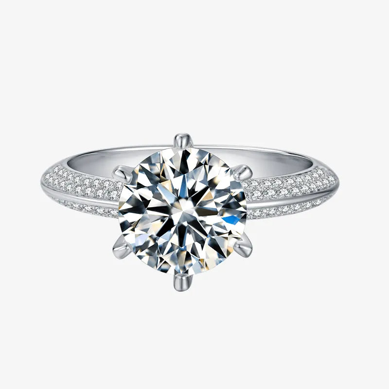 The Valmora 3CT Round-Cut Moissanite Ring - Chantal Vaulet