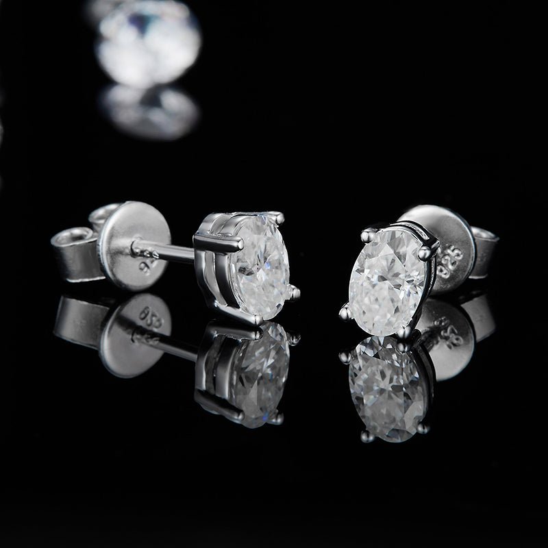 The Vesta Oval Moissanite Earrings - Chantal Vaulet
