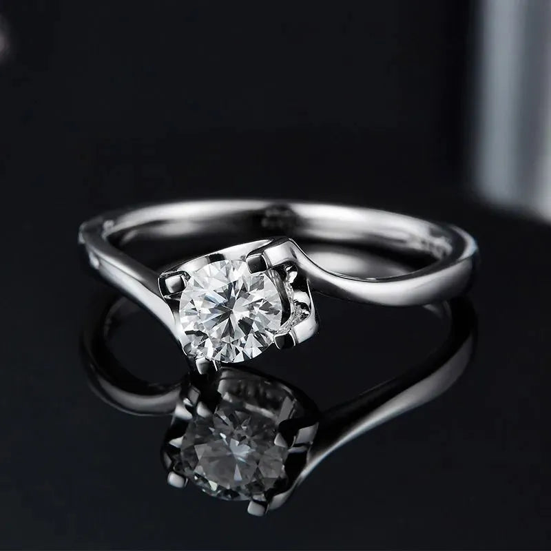 The Virella 0.5CT Round-Cut Moissanite Ring - Chantal Vaulet