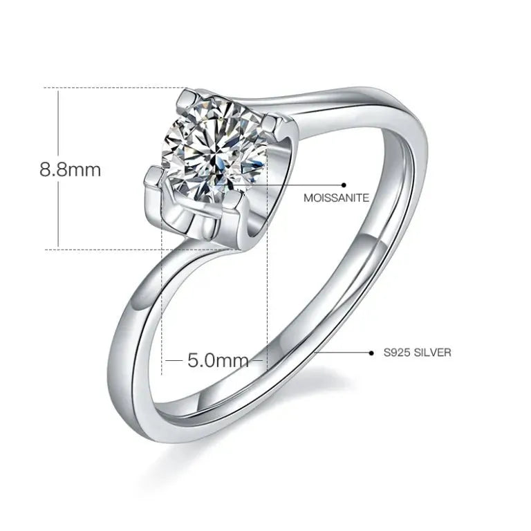 The Virella 0.5CT Round-Cut Moissanite Ring - Chantal Vaulet