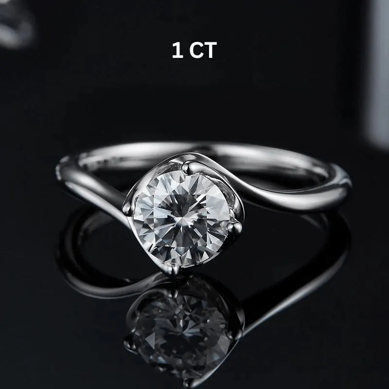 The Zarela Round-Cut Moissanite Ring - 0.5CT or 1.0CT - Chantal Vaulet