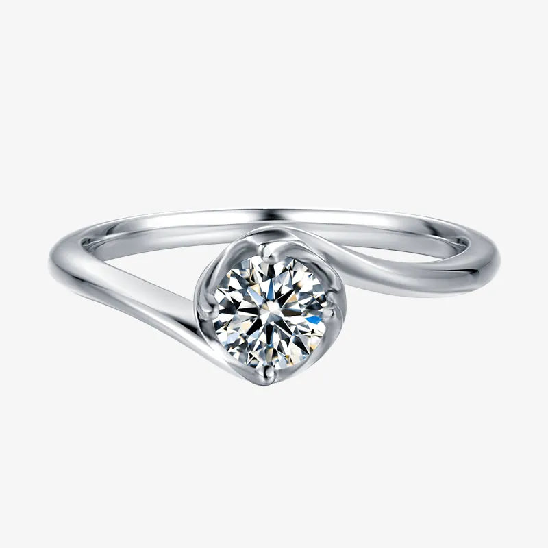 The Zarela Round-Cut Moissanite Ring - 0.5CT or 1.0CT - Chantal Vaulet