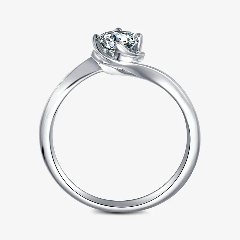 The Zarela Round-Cut Moissanite Ring - 0.5CT or 1.0CT - Chantal Vaulet
