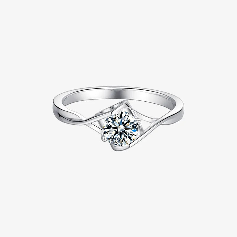 The Zorielle 0.5CT Round-Cut Moissanite Ring - Chantal Vaulet