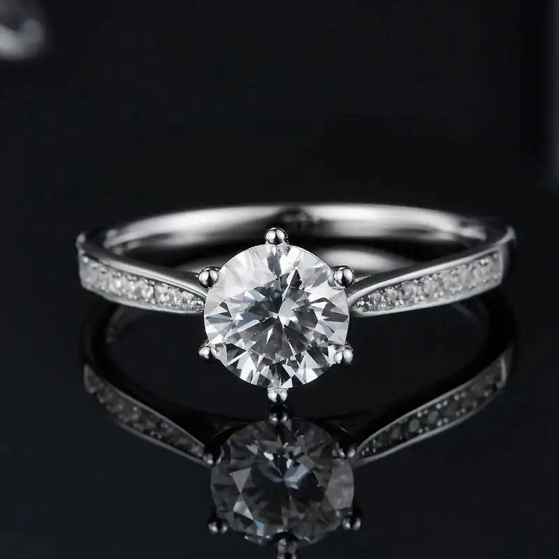 The Isalyn 1CT Round-Cut Moissanite Ring