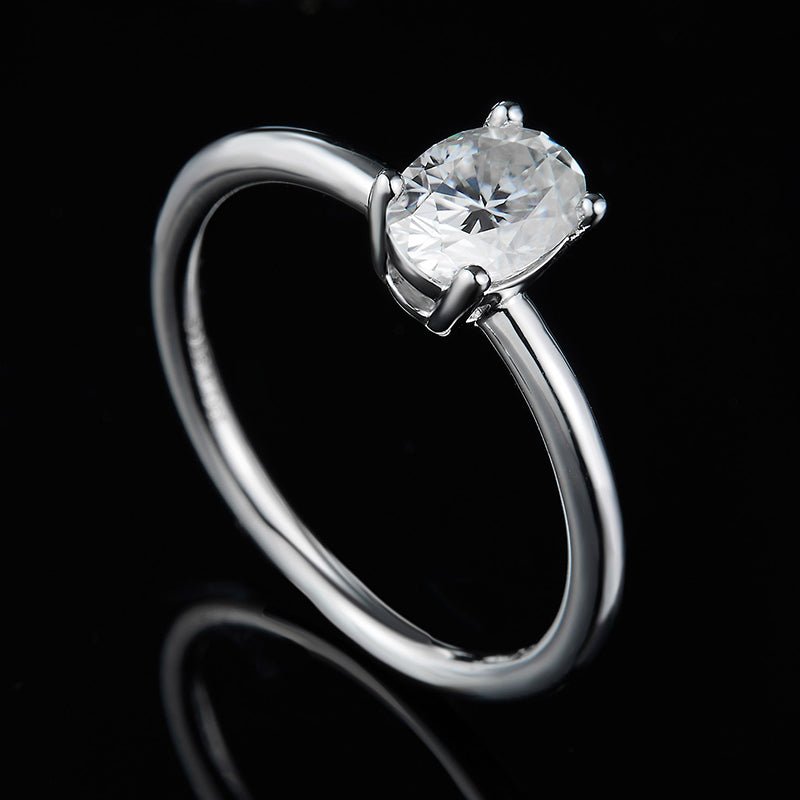 Moissanite 1.0CT oval solitaire ring in 925 Sterling Silver, perfect for engagement 💍 and weddings. Amazing value! ✨