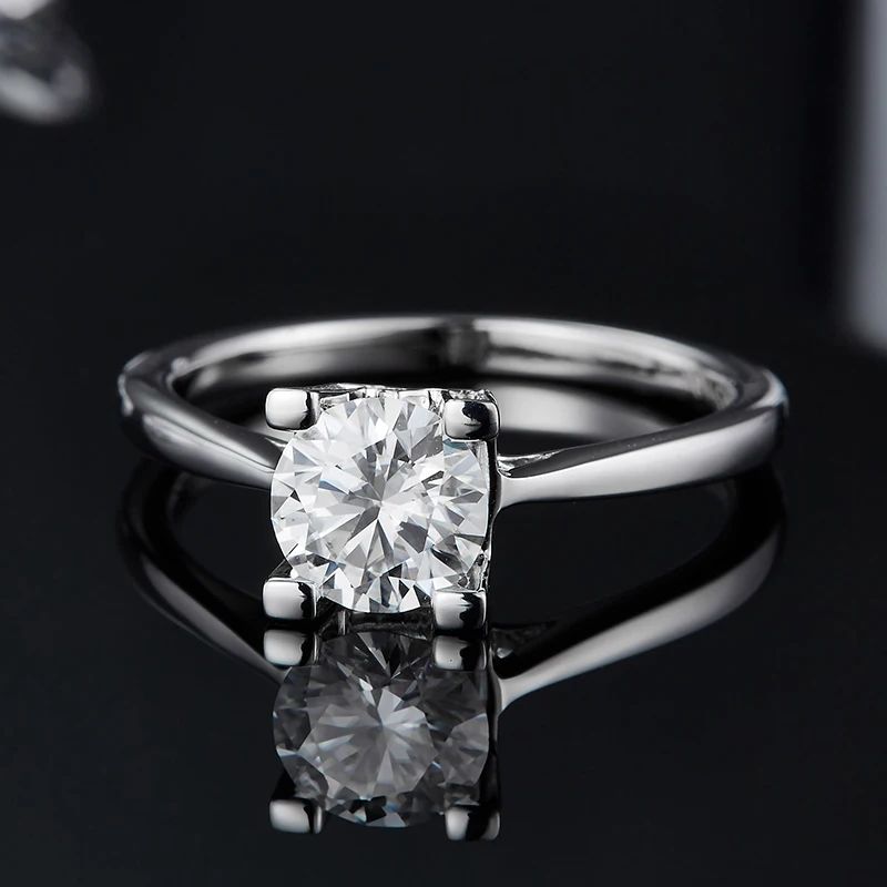 Marcella Moissanite Solitaire Ring 💍 - 1.0ct brilliance, perfect for engagement or wedding! Amazing value! ✨