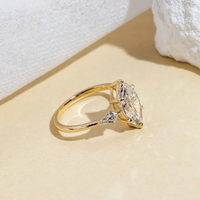 Marquise Cut Engagement Ring 2CT - RING - Chantal Vaulet